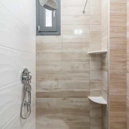 Elmara Luxury 2 - Next To The Kokkinos Pirgos (Heraklion)