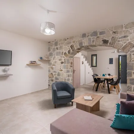 Elmara Luxury 2 - Next To The